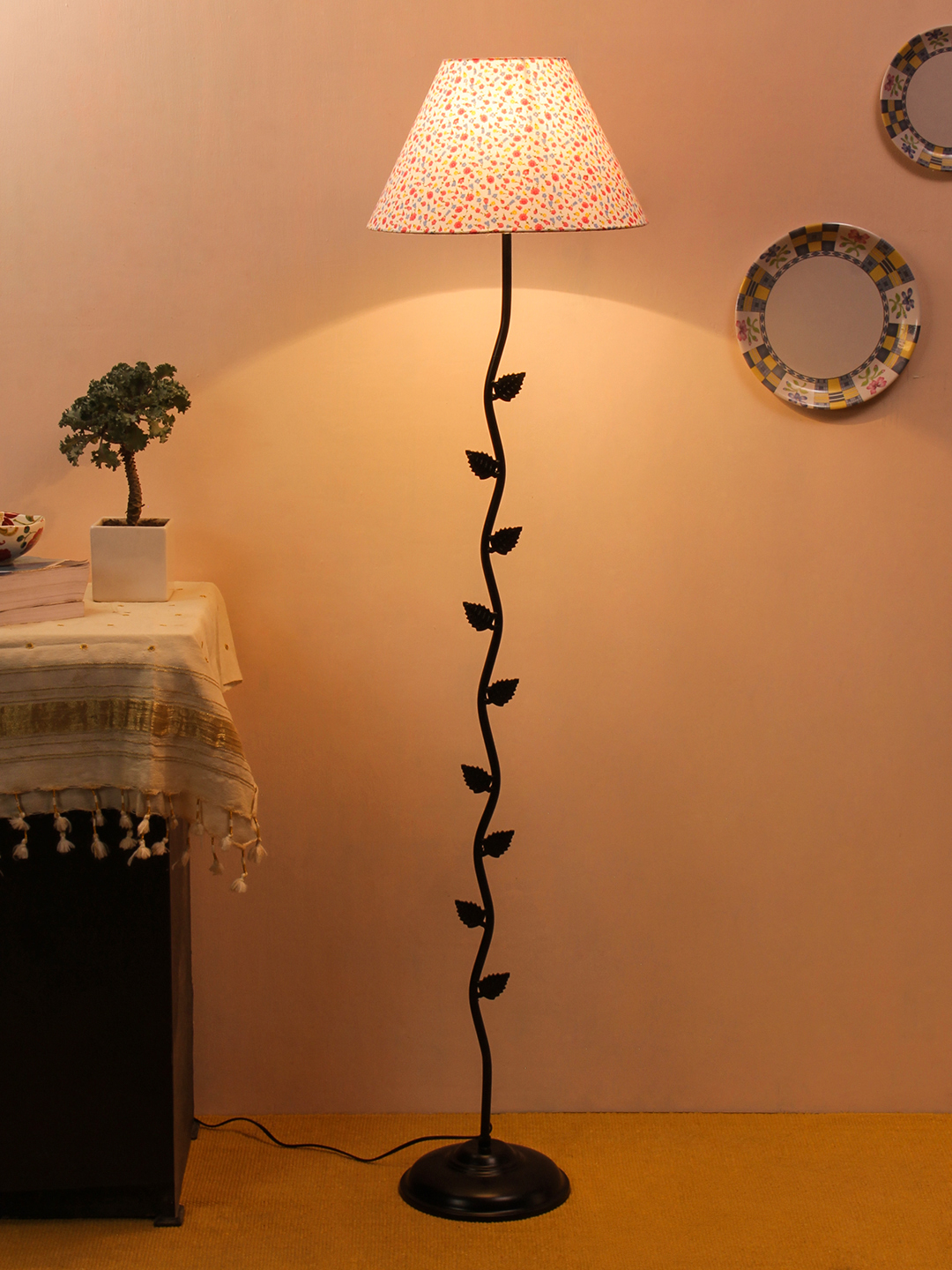 Ambika Home Iron Leaf Floor Lamp with Printed Cotton Conical Shade, Powder Coated Metal Standing Lamp for Living Room, Hallway & Luxury Interiors