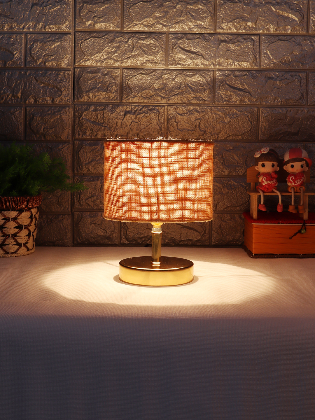 Ambika Home Beige Jute Table Lamp with Gold Metal Base | Designer Bedside Lamp for Living Room, Bedroom, Hotel, Café & Restaurant - Image 3